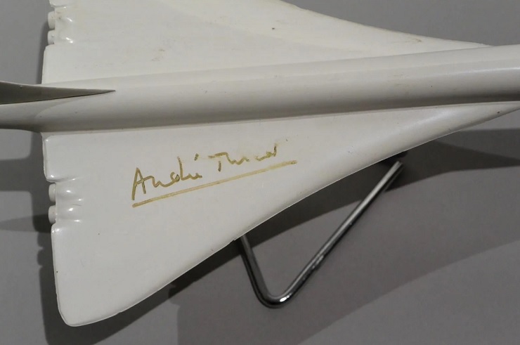 Maquette Concorde - Turcat (échelle 1/100)