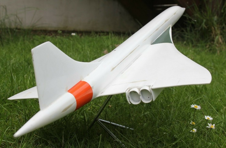 Maquette étude 1/72 carburant