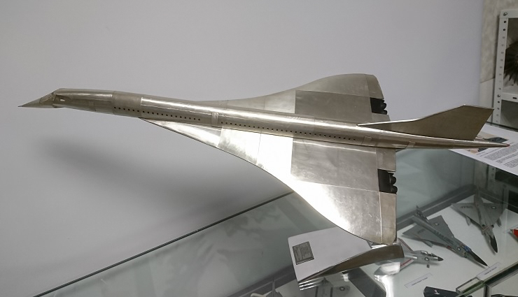 Maquette Concorde feuilles d'aluminium