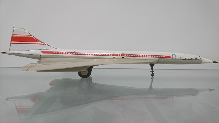 Maquette Concorde à friction 1960 (échelle 1/100)