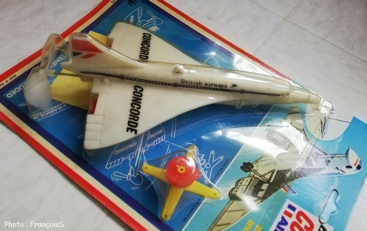 Jouet "volant" Hong Kong Concorde British Airways (années 70)