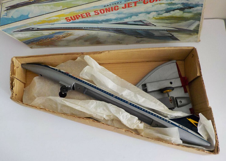 Jouet Concorde en tôle G-BOAC (1/150ème)