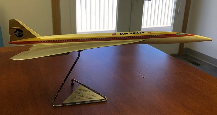 Maquette Concorde Continental Airlines de 1966 (échelle 1/100)
