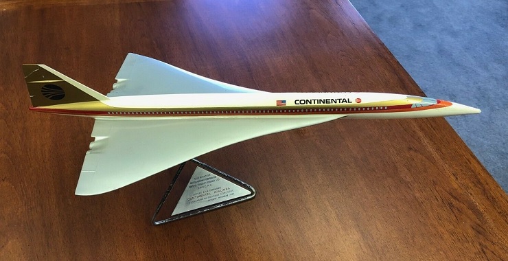 Maquette Concorde Continental Airlines de 1966 (échelle 1/100)