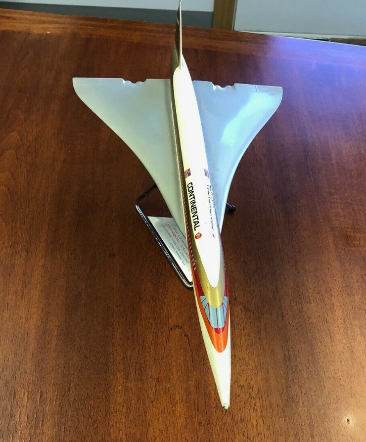 Maquette Concorde Continental Airlines de 1966 (échelle 1/100)