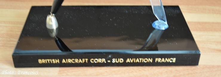 Stylo et maquette Concorde (Années 60)