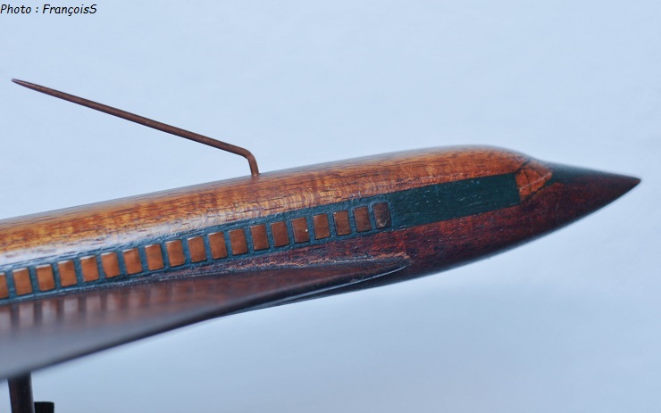 Maquette supersonique en bois (Années 50)