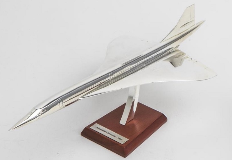 Maquette Concorde chromée