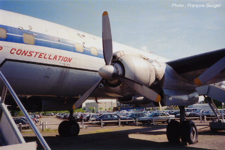 Super Constellation