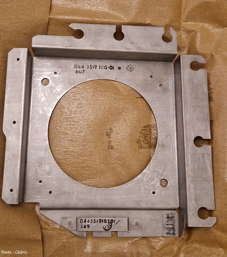 Nacelle : platine support conduite (Air conditionné)