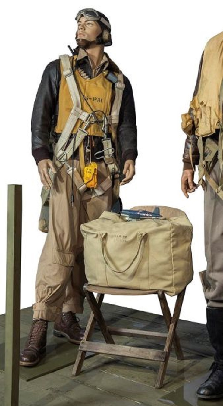 Pilote de chasseur bombardier F4-U CORSAIR