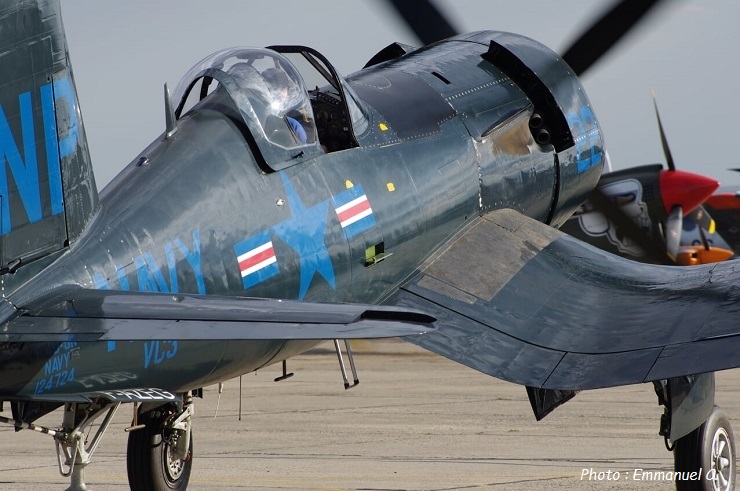 Pilote de chasseur bombardier F4-U CORSAIR