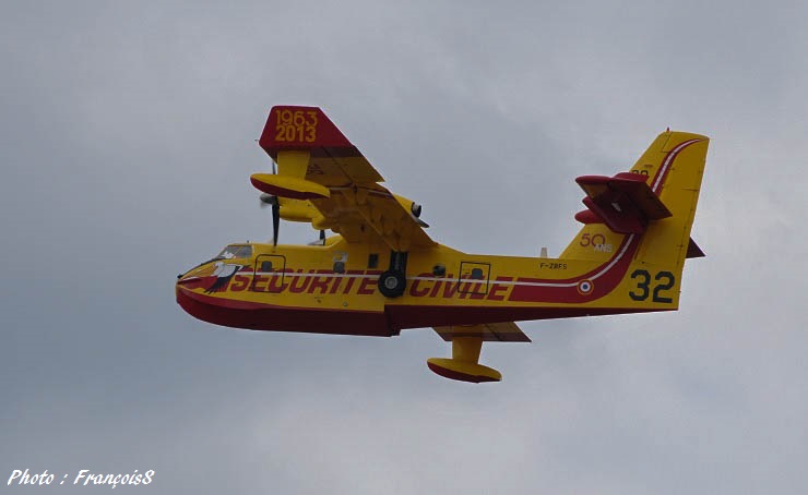 Pilote CL 415