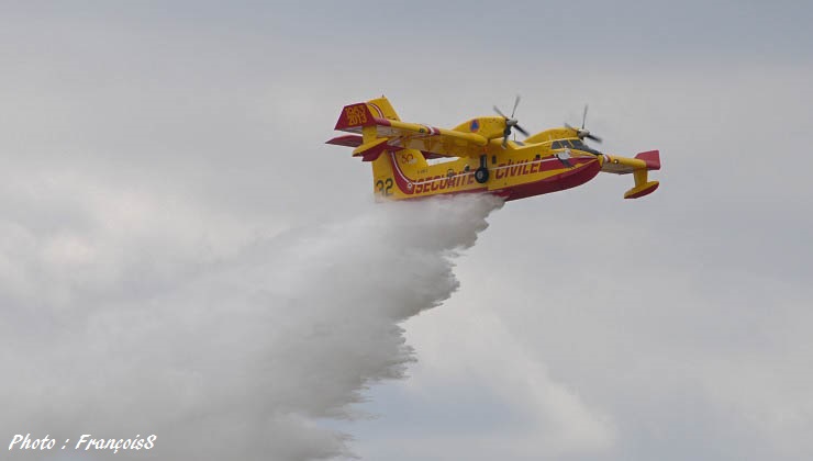 Pilote CL 415