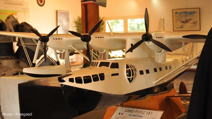 Pilote Potez 141