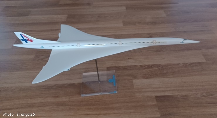 Maquette AEROSPATIALE ATSF (1/175)