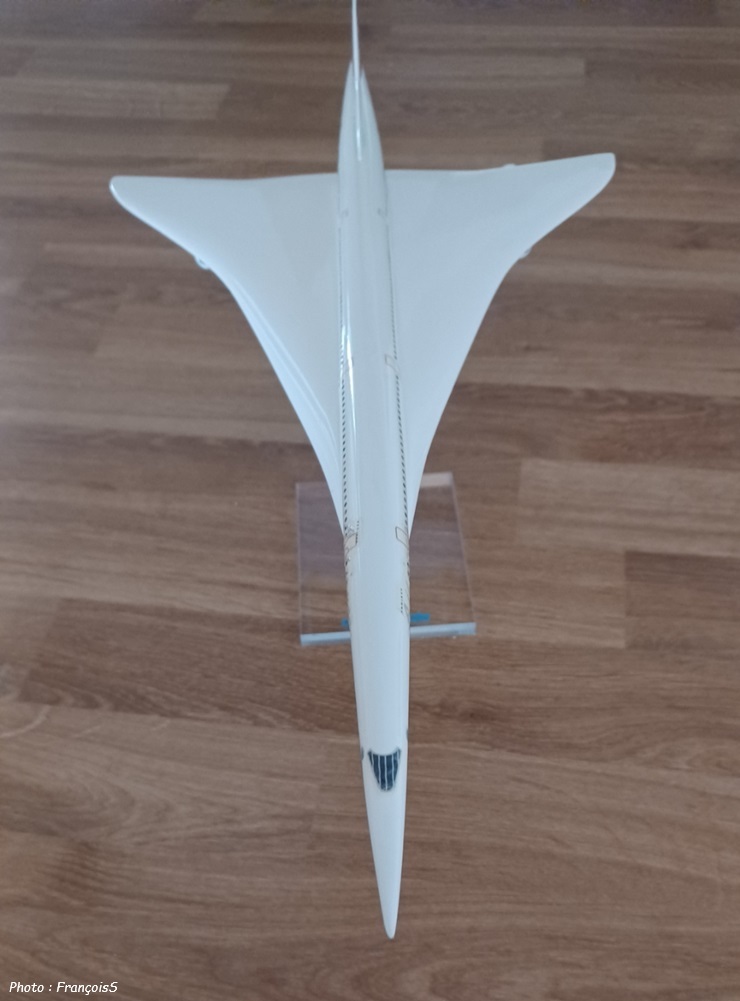 Maquette AEROSPATIALE ATSF (1/175)