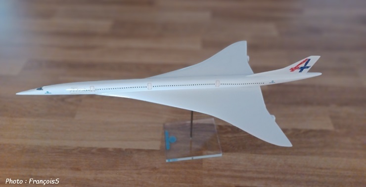 Maquette AEROSPATIALE ATSF (1/175)