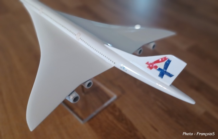 Maquette AEROSPATIALE ATSF (1/175)