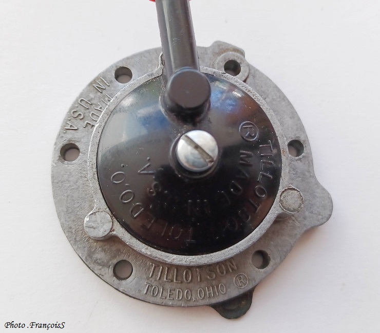 Carburateur TILLOTSON
