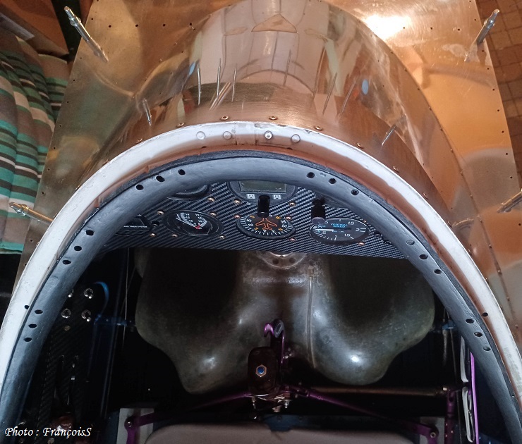 13 Juillet 2022 : Agencement cockpit