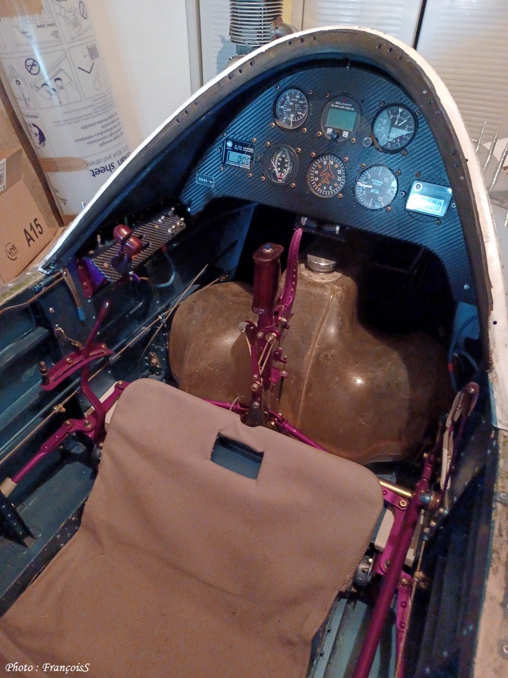 13 Juillet 2022 : Agencement cockpit