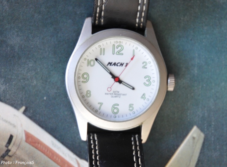 Montre "Concorde" de la revue aéronautique "Mach1" N°3