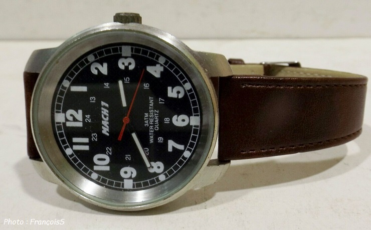 Montre "Concorde" de la revue aéronautique "Mach1" N°4