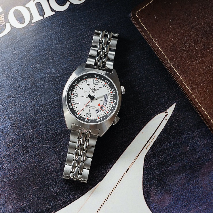 AEROMAT Supersonic White Steel Link Watch