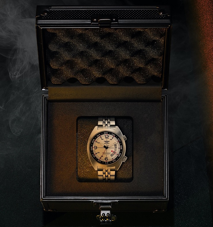 AEROMAT Supersonic White Steel Link Watch