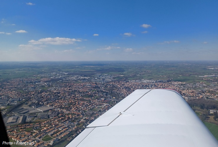 28 février 2023 : Vol vers Fontenay Le Comte en Robin DR401-120 