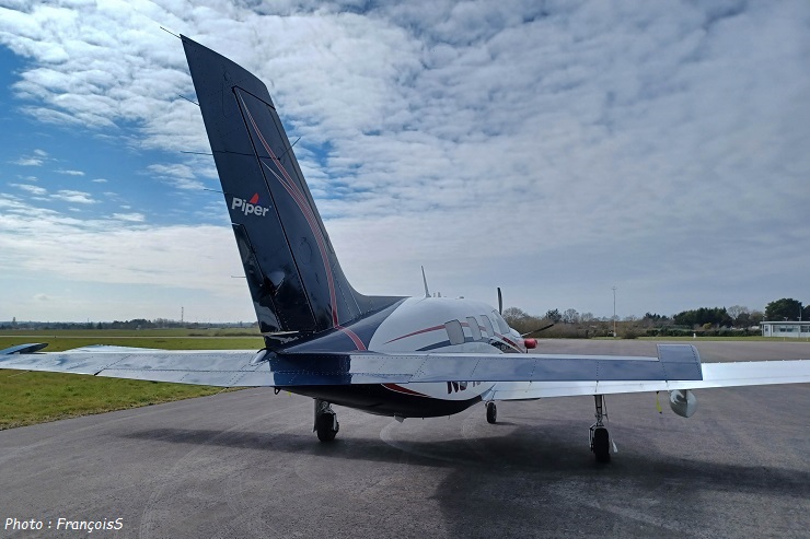 07 Mars 2023 : Vol en Robin DR401-120 et "Piper PA46"