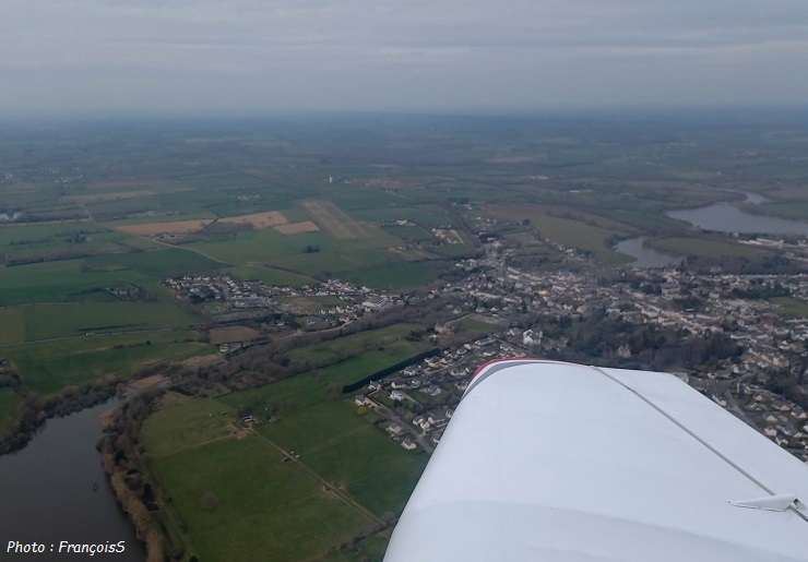 07 Mars 2023 : Vol en Robin DR401-120 et "Piper PA46"