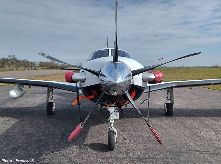 07 Mars 2023 : Vol en Robin DR401-120 et "Piper PA46"