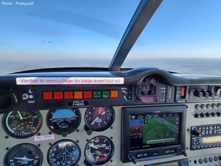 04 Avril 2023 : Vol en Robin DR401-120