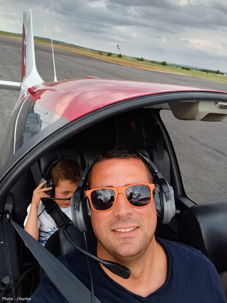 22 Juin 2023 : Vol en Robin DR401-120 avec Charles et son fils