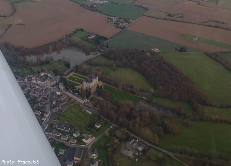 15 Décembre 2023 : Vol en Robin DR401-120, le long de La Loire