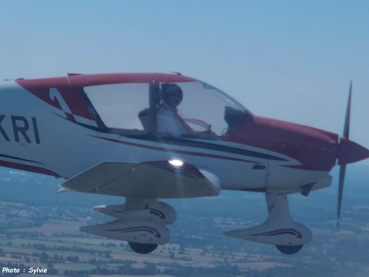 23 Août 2025 : Coucou en vol entre 2 avions