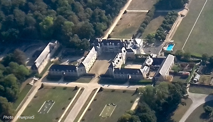 Vol familial en Robin DR401 au-dessus de l'Anjou