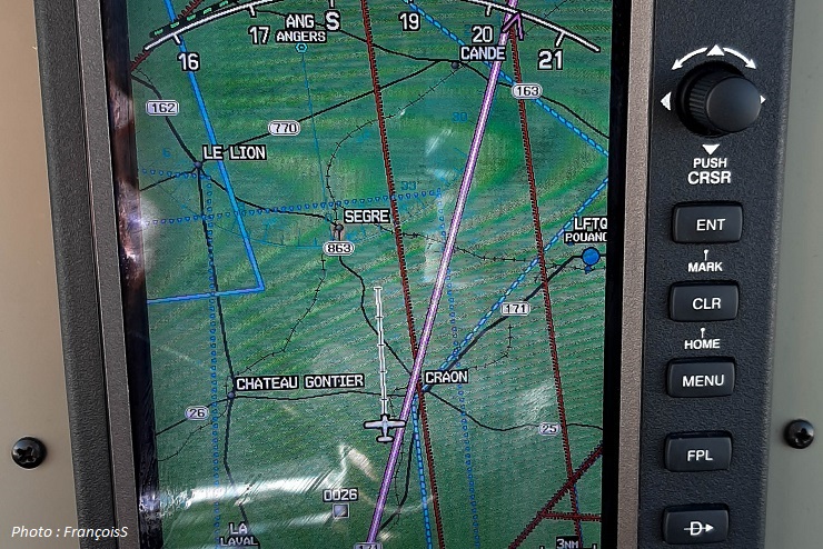 29 Mars 2021 : Vol en Robin DR401 à destination de Laval