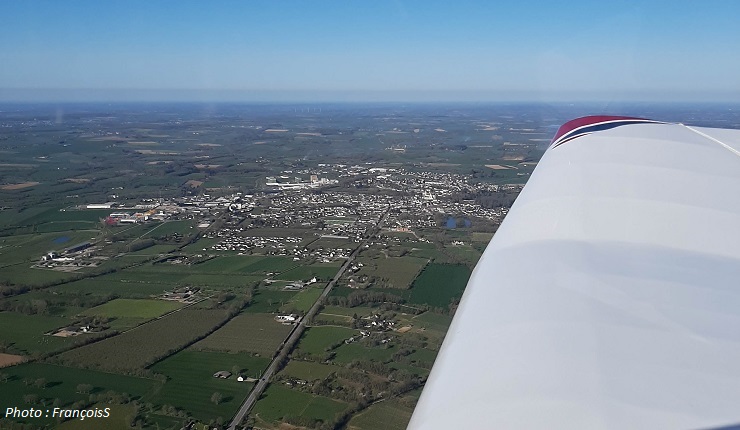 29 Mars 2021 : Vol en Robin DR401 à destination de Laval