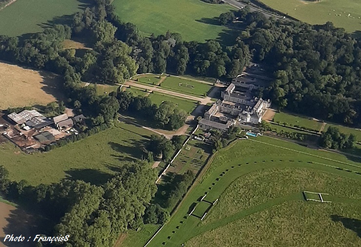 Château de la Lorie vu du ciel