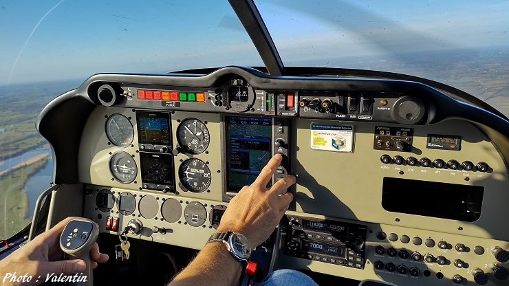 Vol en Robin DR401 avec Valentin