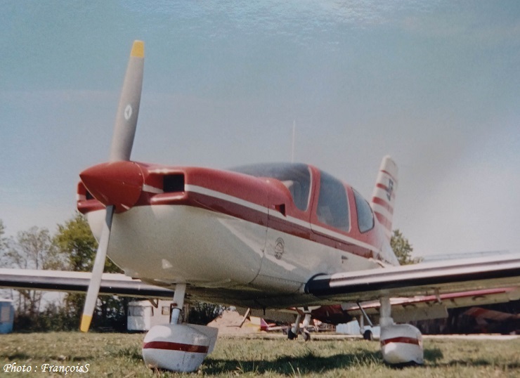 Années 80 : Première séance de pilotage sur ULM
