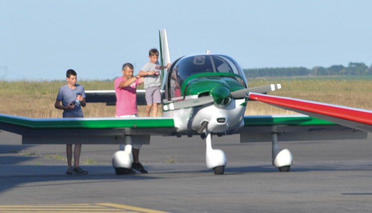 01 Aout 2015 : Premier vol de Martin en Robin Dr400