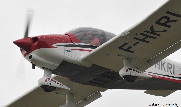04 Septembre 2022 : Robin DR401 en tours de piste
